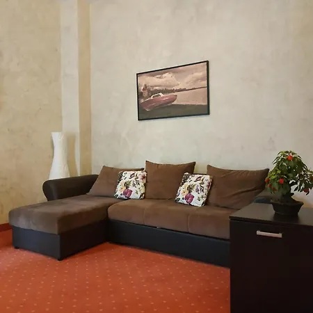 Lujza Guest house