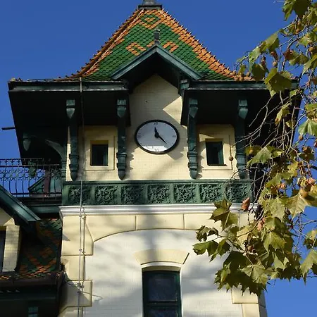 Lujza Guest house *