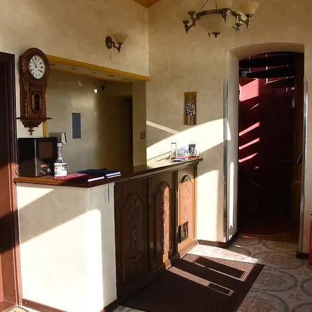Lujza Guest house *